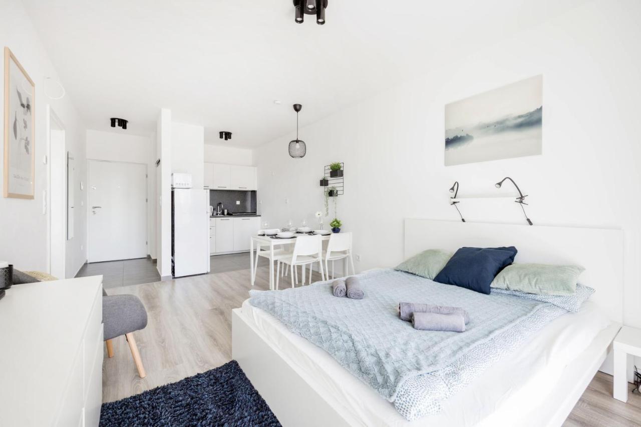 Modern Riverside Apartment With Free Parking Budapest Exterior foto