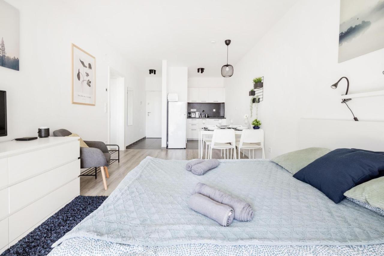 Modern Riverside Apartment With Free Parking Budapest Exterior foto
