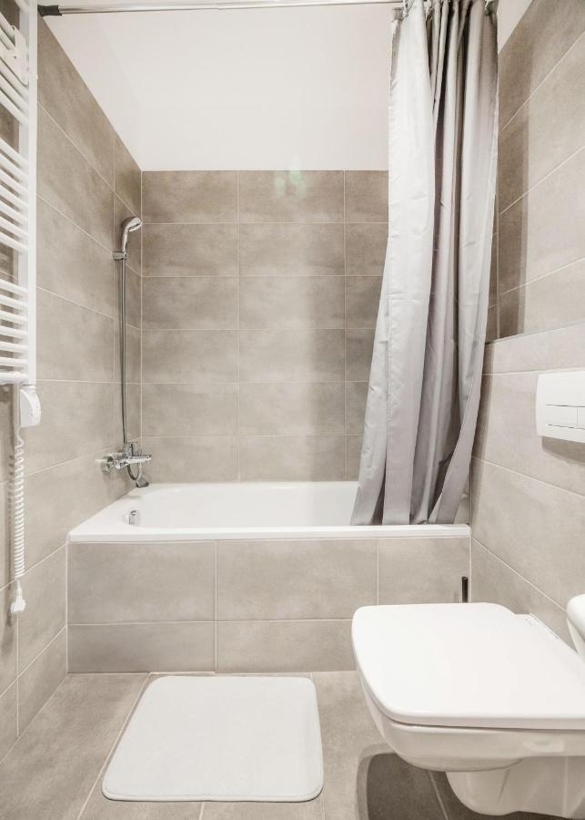 Modern Riverside Apartment With Free Parking Budapest Exterior foto